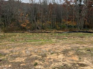 209 Holly Ln, Fancy Gap, VA 24328