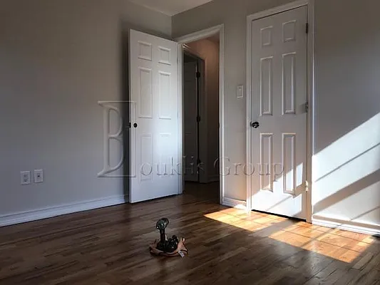 Rented by Bouklis Group | media 26