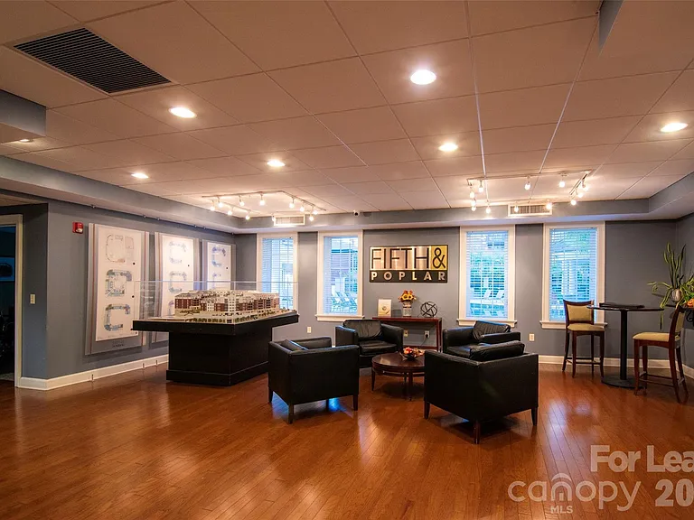 300 W 5th St #521 — Photo 21