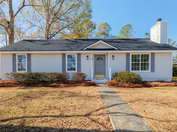 2302 S Sherwood Dr, Valdosta, GA 31602