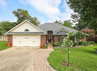 929 Wildwood Cir, Grapevine, TX 76051