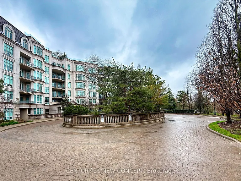 7071 Bayview Ave #204 — Photo 38