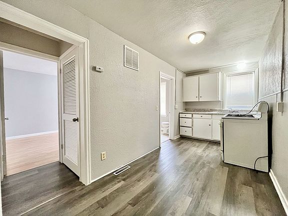 5th image of 273 E Forest Ave #3