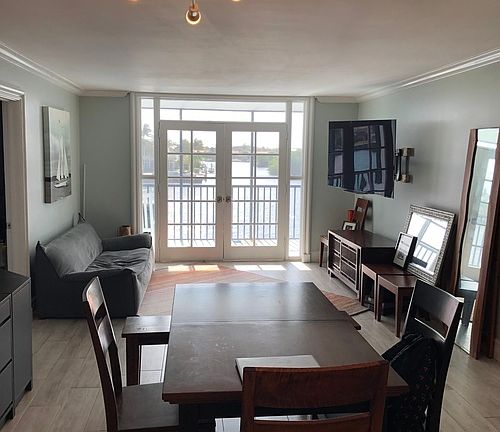 5th image of 710 NE 7th St APT 305