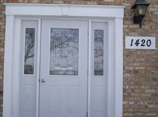 1420 Draper St APT 102, Baraboo, WI 53913