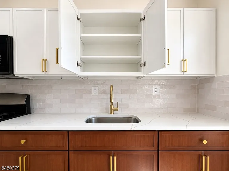 34 Feiner Pl — Photo 20