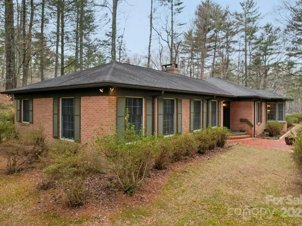 141 Boyd Dr, Flat Rock, NC 28731
