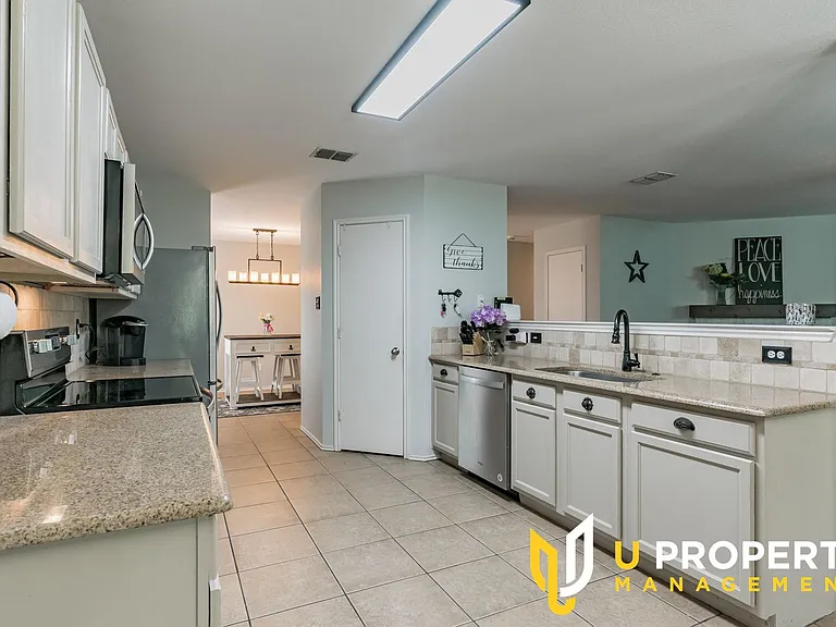 1515 Harvest Crossing Dr — Photo 13