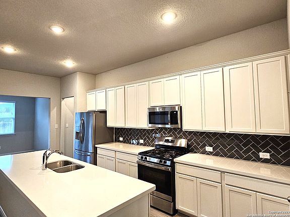 3rd image of 12549 ROTHAU DR