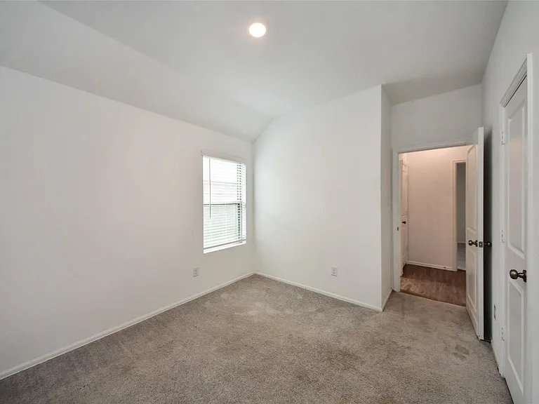 19348 Villa Mesa Dr — Photo 32