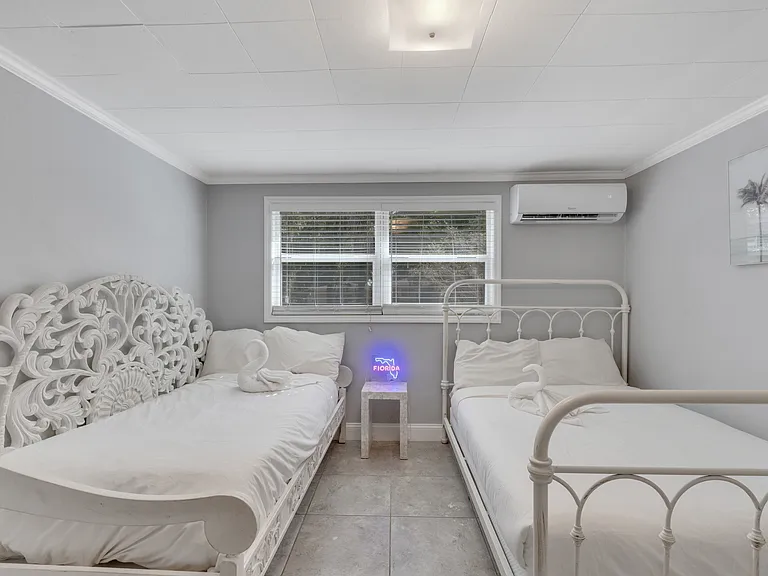 415 S Hyer Ave #B — Photo 19