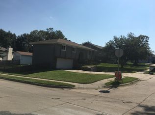 15730 Hascall Cir, Omaha, NE 68130