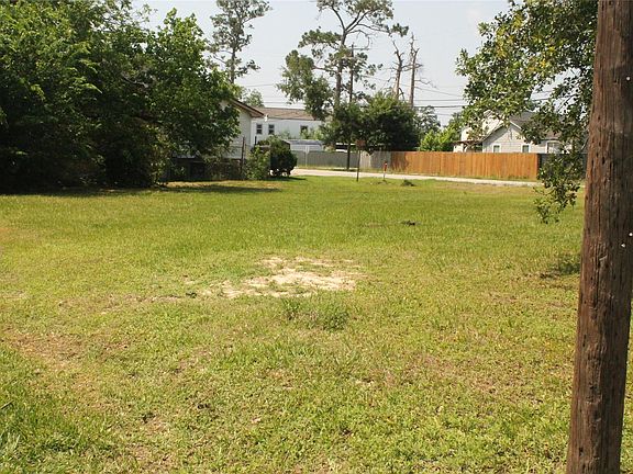 5th image of 8202 Flintridge Dr