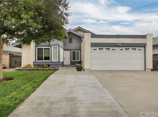 27617 Cherry Creek Dr, Santa Clarita, CA 91354