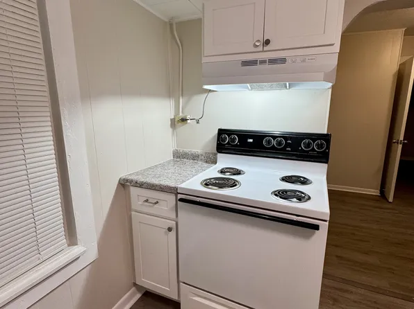 3721 High Dr, Saint Ann, MO 63074