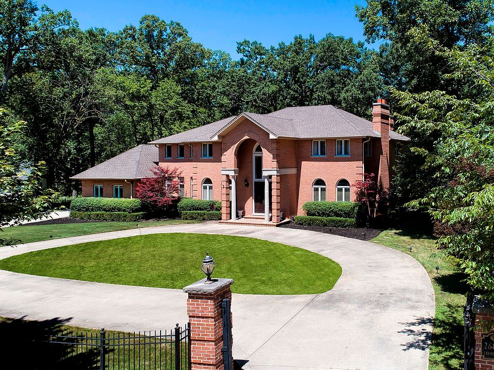 1st image of 2680 Crestwood Ln