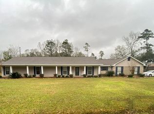 4301 Shadowdale Ln, Orange, TX 77632