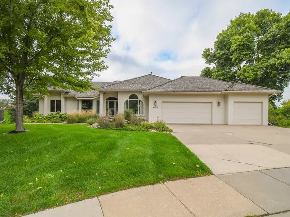 4805 S Caraway Cir, Sioux Falls, SD 57108