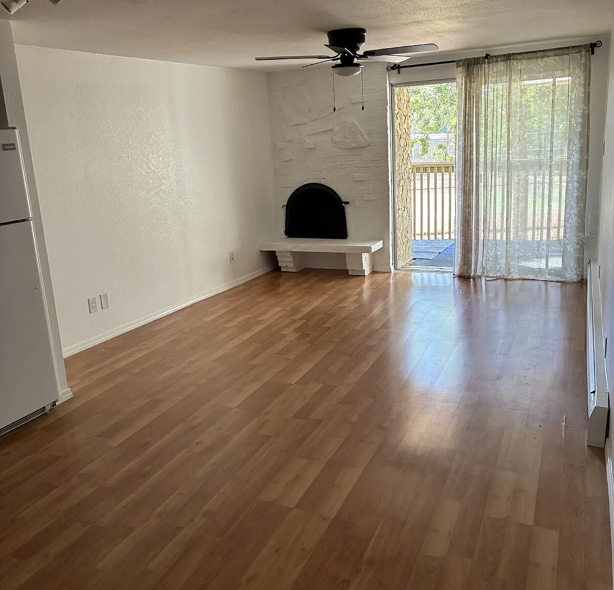 1 bed, 1.0 bath, 601 sqft, $1,250 — Photo 3