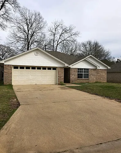 63 Green Oak Cir Photo 1