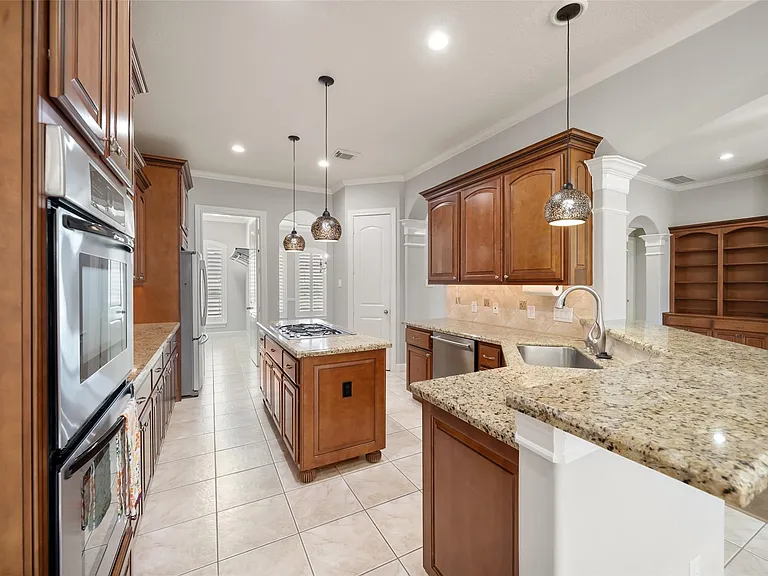 390 Wedgewood Dr — Photo 9