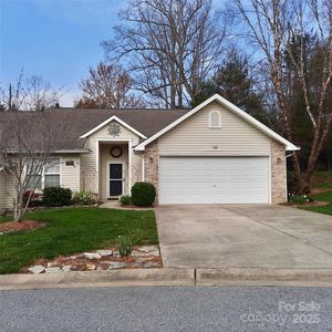 126 Wiltshire Cir, Fletcher, NC, 28732
