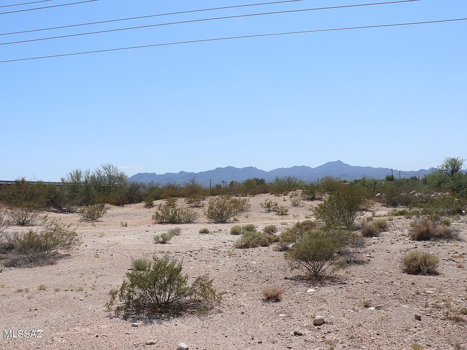 2nd image of 5829 N Escondido Ln