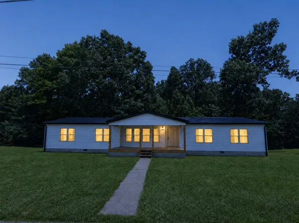1035 Star Point Rd, Jamestown, TN 38556