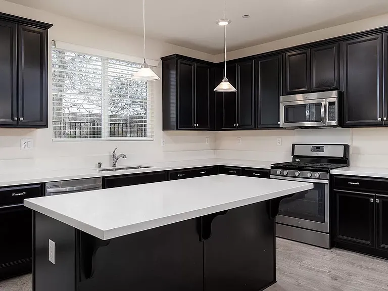 10890 Arrington Dr — Photo 4