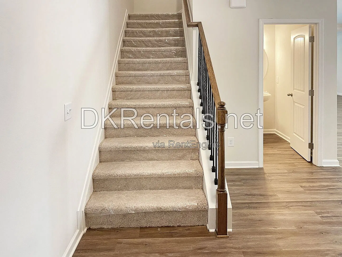4 bed, 2.5 bath, 2209 sqft, $2,150 — Photo 3