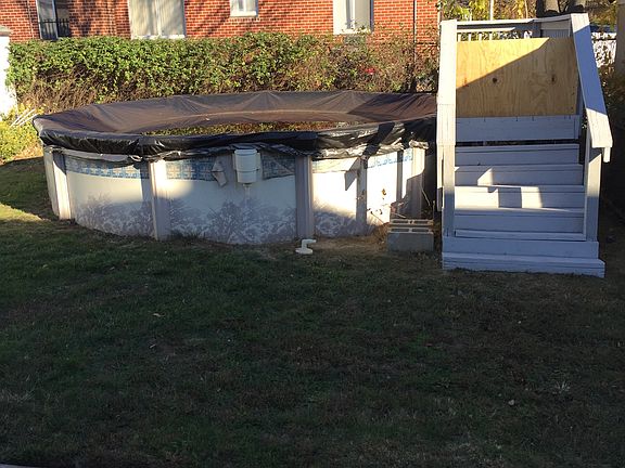 3rd image of 133 Dixon Ave