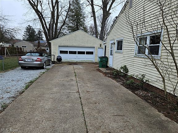 2nd image of 6232 Montrose Dr