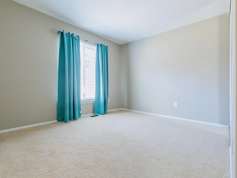 15222 Kempwood Dr — Photo 20