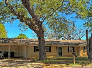 905 Bunny Rabbit Rd, Athens, TX 75751