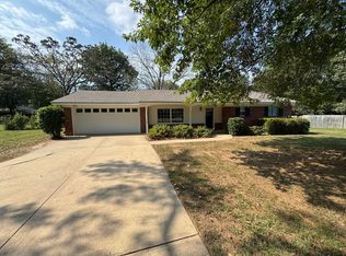 7101 S R St, Fort Smith, AR 72903