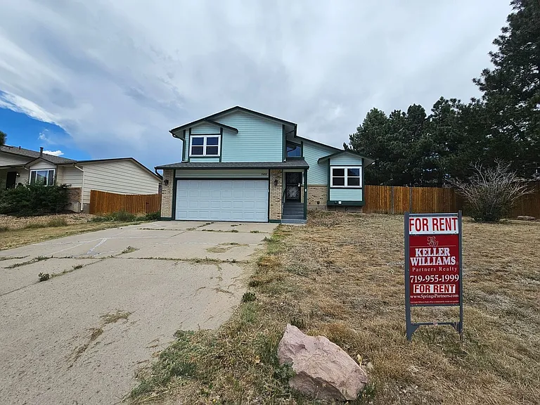 7490 Woody Creek Dr — Photo 2
