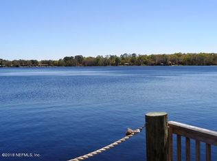 146 Dalton Ave, Interlachen, FL 32148