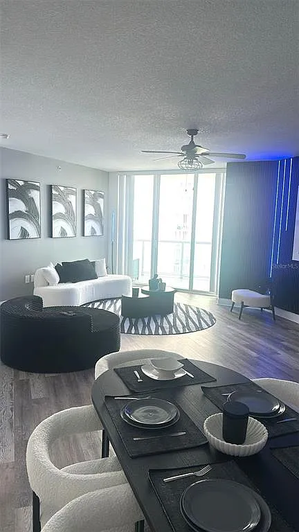 2 bed, 2.0 bath, 1537 sqft, $3,000 — Photo 4