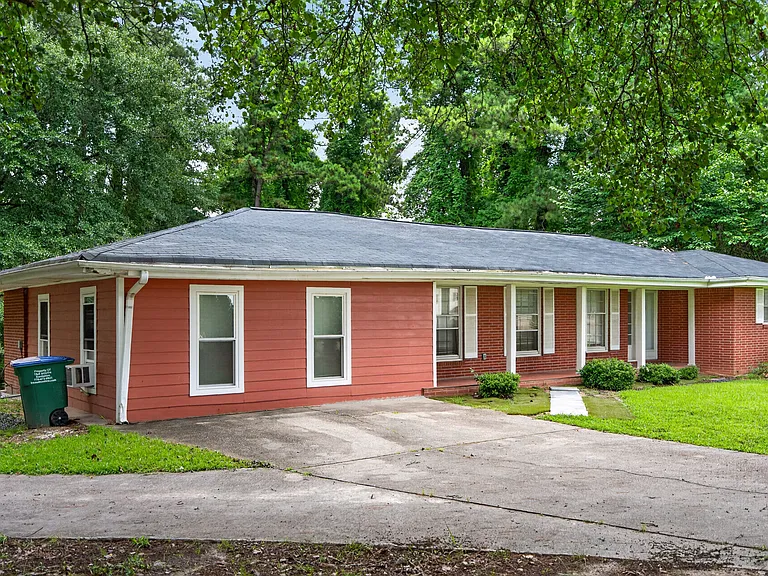 2387 Garden Ct — Photo 16