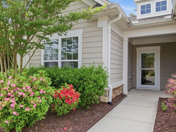 15 Currituck Ln, Durham, NC 27703