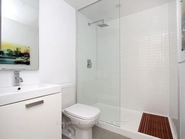 629 King St W #1318 — Photo 13