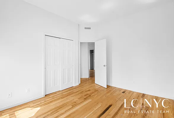 Rented by Keller Williams NYC | media 18