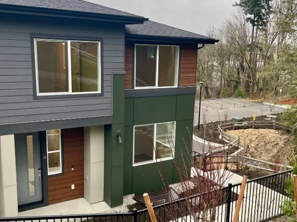 13210 NE 127th Way #A, Kirkland, WA 98034