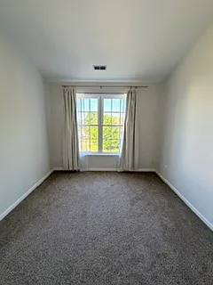 8 Crenshaw Ct — Photo 35
