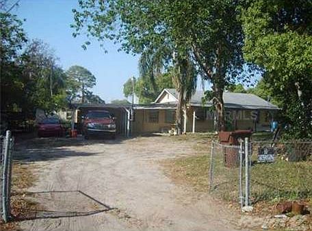 2nd image of 704 Langston Ave