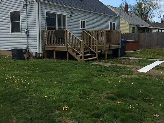 2nd image of 781 Warwick Dr