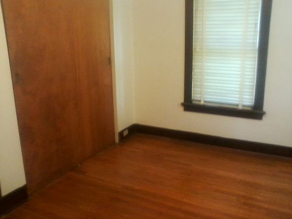 3rd image of 8969 Olden Ave