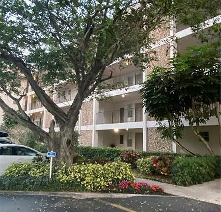 2nd image of 2900 N Palm Aire Dr APT 407