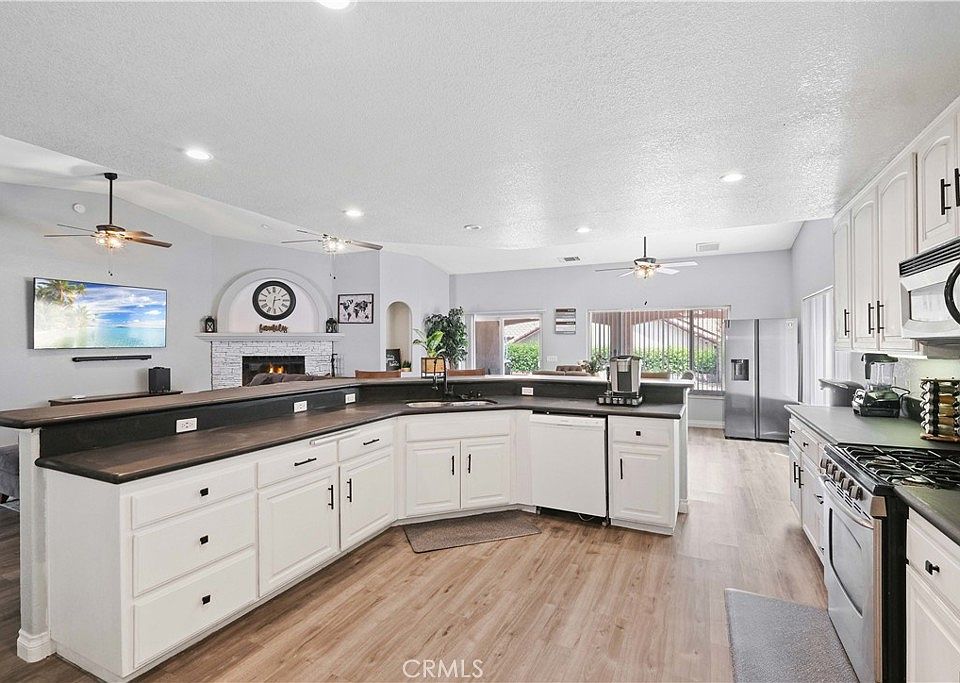 26835 Silver Lakes Pkwy, Helendale, CA 92342 MLS HD23090643 Zillow