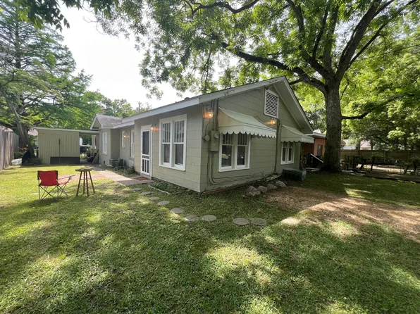 303 S 11th Ave #B, Hattiesburg, MS 39401